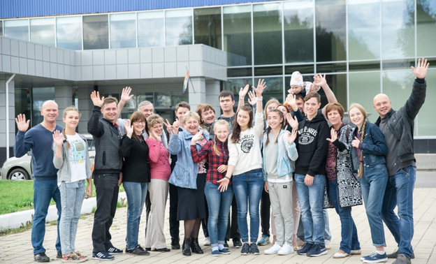 Кировские школьники отправились в Международный детский центр «Артек»