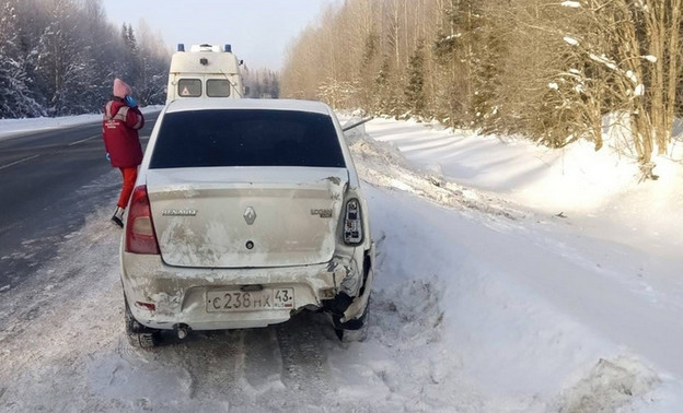 В Афанасьевском районе на федеральной трассе перевернулся легковой автомобиль