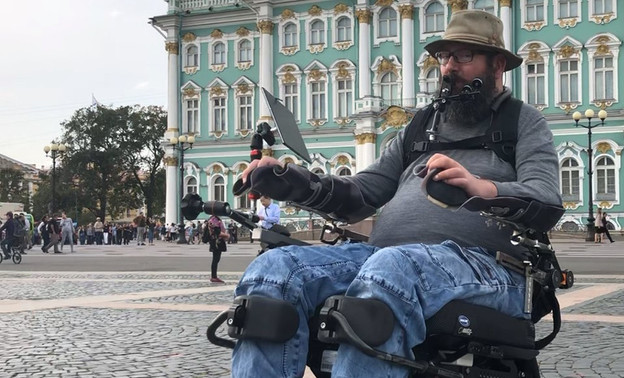Немецкий блогер, путешествующий в инвалидной коляске, приедет в Киров