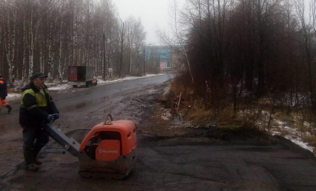 Улицу Луганскую, разрушенную бобрами, начали восстанавливать