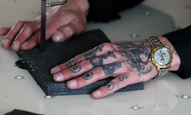 Заключённого Кирово-Чепецкой колонии оштрафовали за татуировки