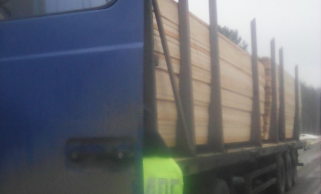 Из Кировской области пытались незаконно вывезти лес