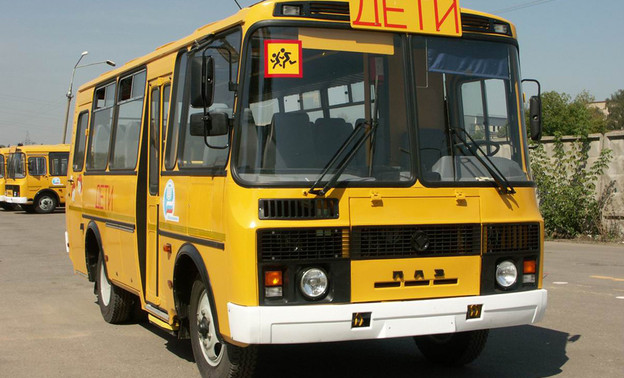 Кировские школы получат автобусы