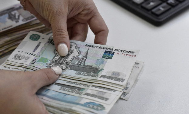 Правительство Кировской области определило должности, которые обязаны отчитываться о доходах