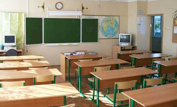 Кировские школы хотят обезопасить от учителей-уголовников