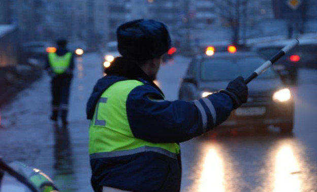 В выходные автоинспекторы проведут «сплошные проверки» в Нововятском районе