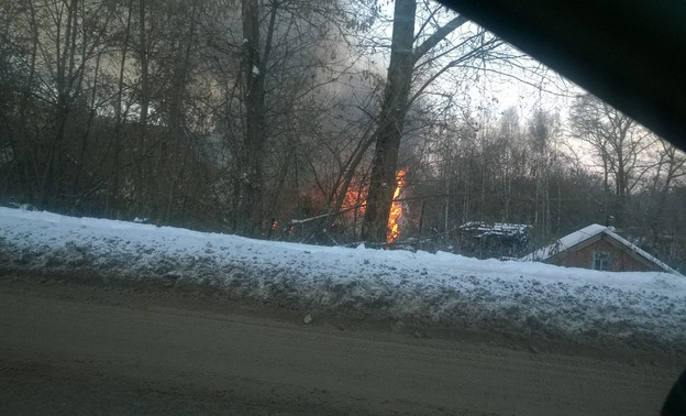 В Кирове после пожара спасатели нашли тело мужчины