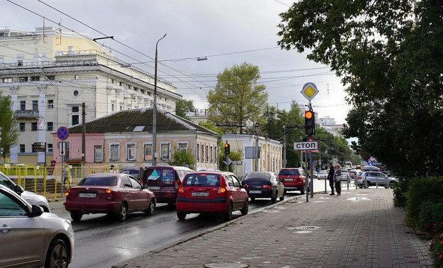 Утренние пробки 25 августа: проспект Строителей, Дзержинского