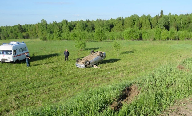 В Кировской области вылетела с трассы «Лада Гранта»: водитель погиб