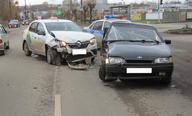 За выходные в Кировской области произошло восемь ДТП, 10 человек получили травмы