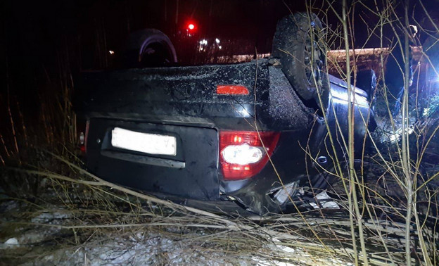 В Мурашинском районе водитель Lada съехал в кювет. Есть погибшая