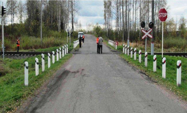 Движение через ж/д переезд на дороге Киров - Загарье ограничат