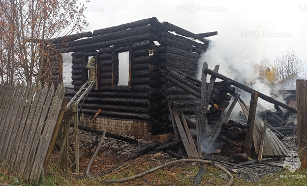 В Песковке сгорел жилой дом