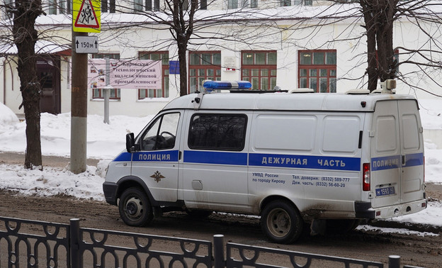Кировские полицейские задержали скрывавшегося от суда иностранца