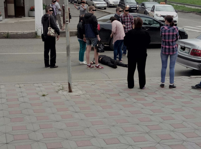 На перекрёстке Преображенской и Дерендяева иномарка сбила пешехода