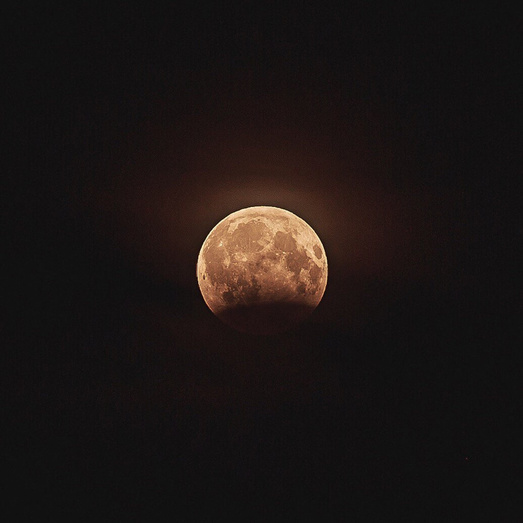 Лунное затмение в Кирове. Фото из соцсетей