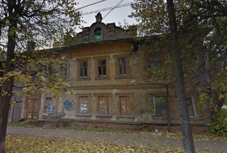 Здание на Ленина, в котором сгорел офис микрозаймов, продадут за 5 миллионов рублей