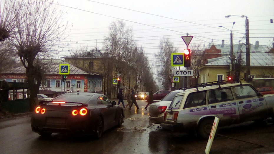 На двух перекрёстах Кирова появились новые светофоры