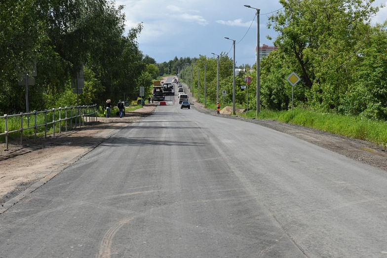 Первые лица областной и городской власти вместе с общественниками проверили ход ремонта дорог в Кирове
