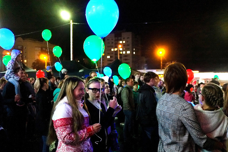 В Кирове прошёл Большой Фестиваль светошариков. Только фото