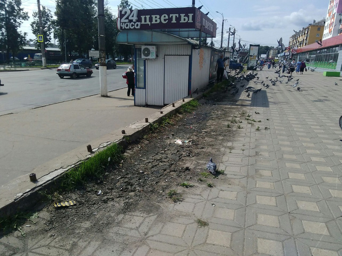 Чистота и грязь Комсомольской площади