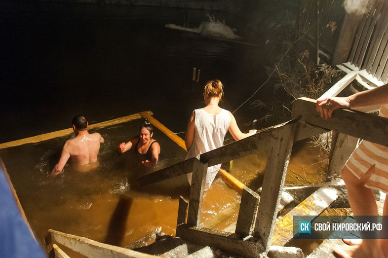 Крещенские купания в Кирове. Фото, от которых мороз по коже