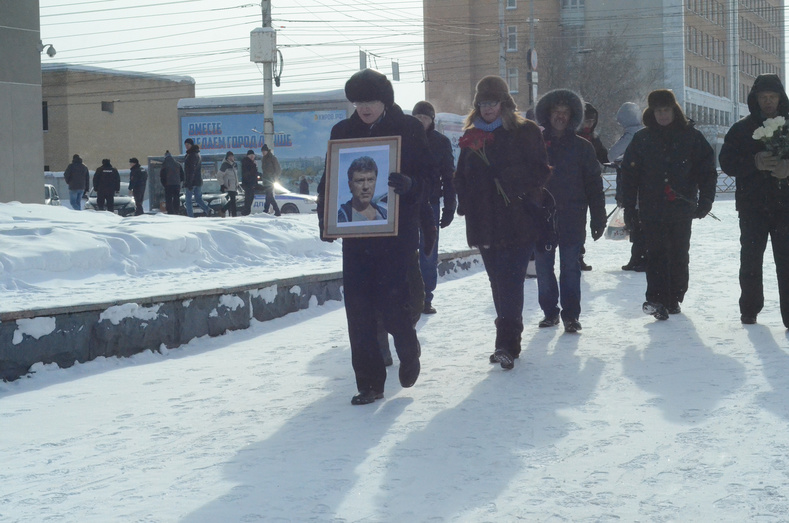 «Его убил режим». В Кирове прошла памятная акция в честь Бориса Немцова