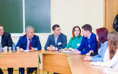 При поддержке Рахима Азимова прошёл первый областной семинар по работе школьных служб примирения