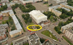 В Кирове продают четырёхкомнатную квартиру в доме 1860 года постройки