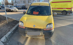 В Кирове мотоциклист врезался в «Рено»