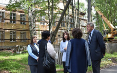 Министр образования проверила ремонт школ в Омутнинском районе