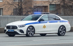 Получая букет цветов, кировчанка потеряла 500 тысяч