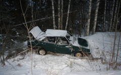 В Кировской области водитель «99-ой» вылетел в кювет и перевернулся (ФОТО)