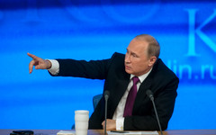 Путин поручил сократить число проверок предпринимателей