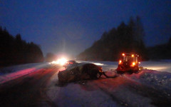 На трассе в Кирово-Чепецком районе водитель иномарки протаранил грузовик и трактор