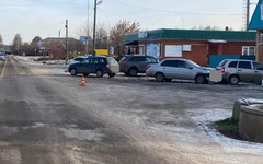 В Вятскополянском районе в столкновении трех автомобилей пострадал водитель