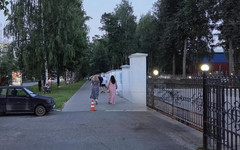 В Кирове водитель питбайка сбил пешехода на тротуаре