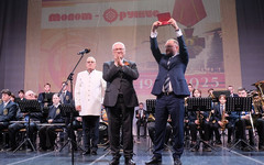 Завод «Молот-Оружие» отметился высокой наградой к 85-летию