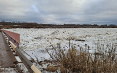 В Кировской области ограничили движение по мосту через Чепцу