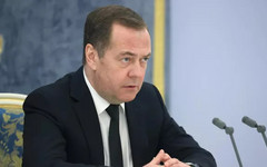 Дмитрий Медведев заявил, что Польша может получить «долю радиоактивного пепла»