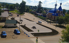 В Белой Холунице благоустроили городскую площадь