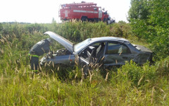 В Кикнурском районе столкнулись два автомобиля, один оказался в кювете