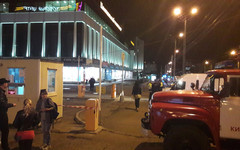 Массовая эвакуация людей в Кирове. В ФСБ говорят, что получили несколько звонков о готовящихся взрывах