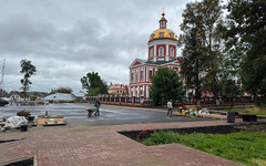 В Кирове проверили ход работ по благоустройству площади у Спасского собора
