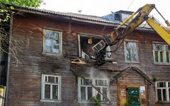 Киров расчищает руины: 19 аварийных домов уже снесли, на очереди - ещё 17
