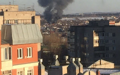 В посёлке Новый тушат крупный пожар в частном секторе