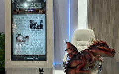 На ПМЭФ Ксения Собчак отметила «интересного персонажа» у стенда Кировской области