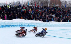 В Вятских Полянах в первом этапе Кубка России по мотоциклетному спорту соревнуются 17 гонщиков