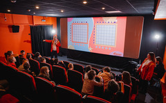 Кинотеатр «Смена» приглашает кировчан отметить окончание учебного года