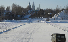 В Кировской области открыли первую ледовую переправу для автомобилей